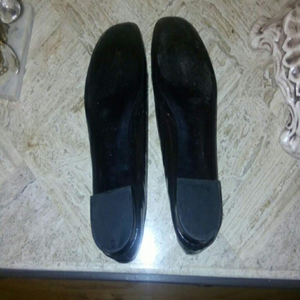 Coach - Picture 3 of 4